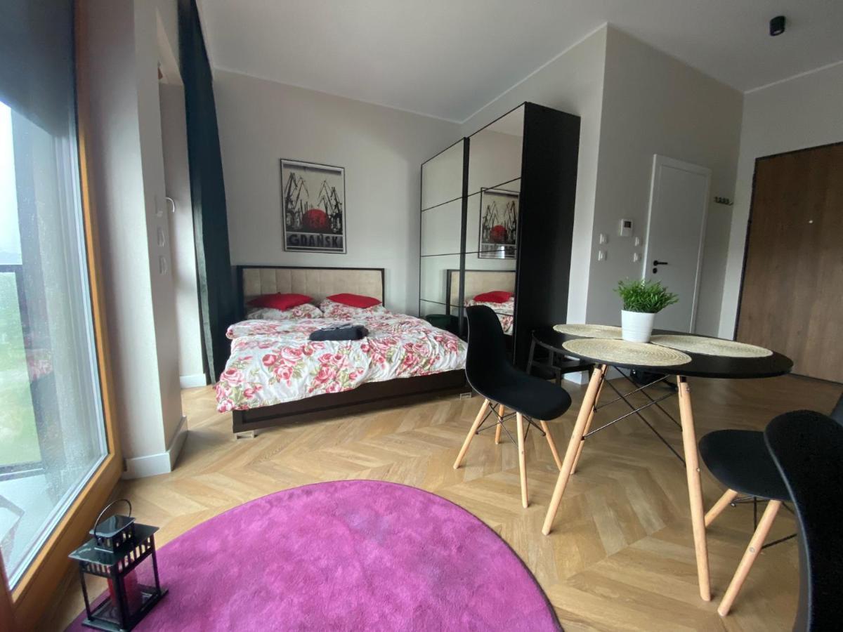 Apartament Nadmotlawie Estate Black Danzica Esterno foto